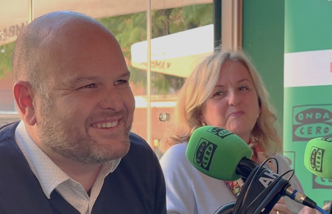 Imatge de Raúl Llobell a la tertúlia d'Onda Cero Dénia Marina Alta prèvia a Fitur 2025